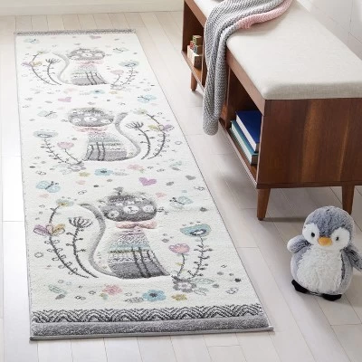 Carousel Kids CRK187 Power Loomed Area Rug - Safavieh