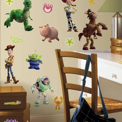 Roommates Toy Story 3 Peel And Stick Wall Decal - Glow In The Dark - Image 3