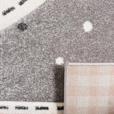 Carousel Kids CRK154 Power Loomed Area Rug - Safavieh - Image 5